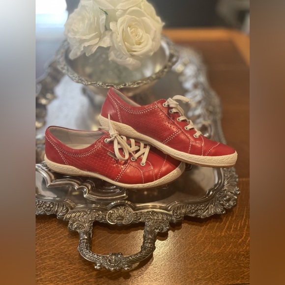 Josef Seibel Woman’s Caren Sneaker - Picture 2 of 7